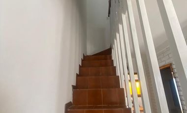 Venta de duplex tres ambientes con patio y cochera en San Bernardo del Tuyu