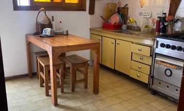 Venta de duplex tres ambientes con patio y cochera en San Bernardo del Tuyu