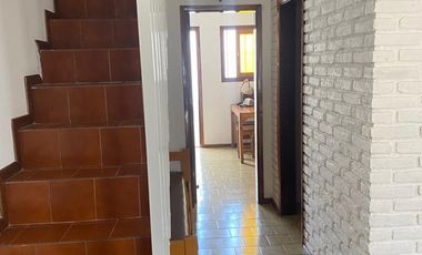 Venta de duplex tres ambientes con patio y cochera en San Bernardo del Tuyu