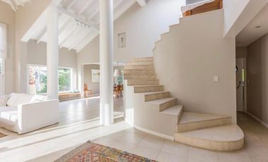 Casa en Alquiler Barrio Cerrado Villa Olivos