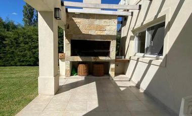 Casa en Alquiler Barrio Cerrado Villa Olivos