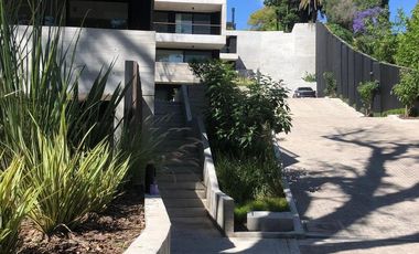 Departamento en complejo cerrado 3 dormitorios cochera AMUEBLADO GASTOS INCLUIDOS