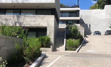 Departamento en complejo cerrado 3 dormitorios cochera AMUEBLADO GASTOS INCLUIDOS