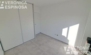 Departamento de dos ambientes en alquiler, Morón.