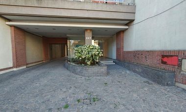 DEPARTAMENTO ALQUILER 2 AMBIENTES QUINTANA 247 4°B  C/ COCHERA (LANUS OESTE)