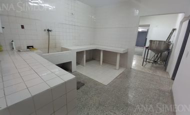 Nave Industrial con oficinas - Venta y Alquiler - Villa Martelli Vicente López