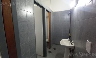 Nave Industrial con oficinas - Venta y Alquiler - Villa Martelli Vicente López