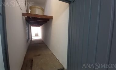 Nave Industrial con oficinas - Venta y Alquiler - Villa Martelli Vicente López