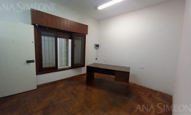 Nave Industrial con oficinas - Venta y Alquiler - Villa Martelli Vicente López