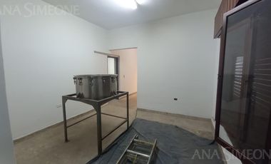 Nave Industrial con oficinas - Venta y Alquiler - Villa Martelli Vicente López