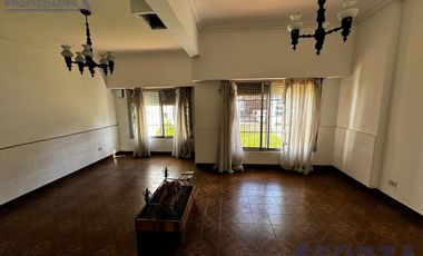 casa en venta en excelente zona de jose c paz