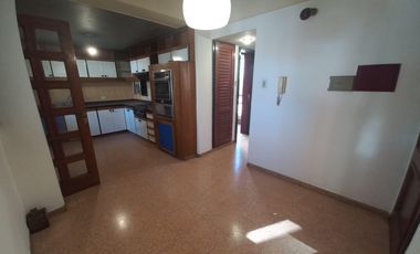 Departamento piso completo en barrio Norte