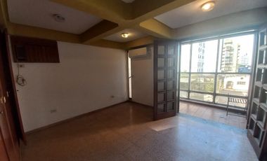 Departamento piso completo en barrio Norte