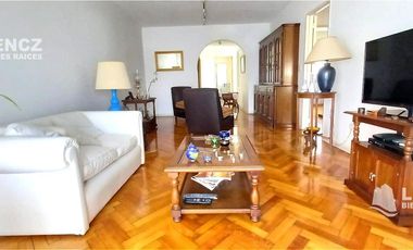 ***NUEVO PRECIO*** Impecable Depto 3 amb al frente con balcón y baulera- PLENO CORAZON DE QUILMES!!