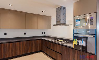 Casa en Renta en Villa Magna, Campanario Norte - Acabados de Alta Gama