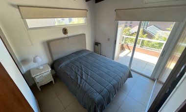 EXCELENTE DEPARTAMENTO  CON TERRAZA en Costa Azul