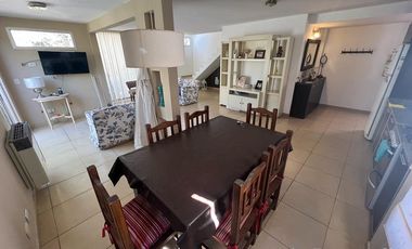 EXCELENTE DEPARTAMENTO  CON TERRAZA en Costa Azul