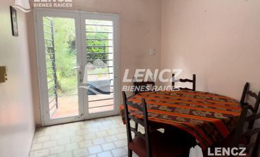 CHALET 4 AMB C/COCHERA- QUINCHO Y JARDIN. QUILMES OESTE