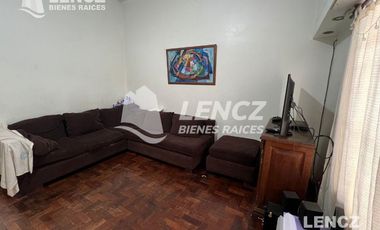 CHALET 4 AMB C/COCHERA- QUINCHO Y JARDIN. QUILMES OESTE