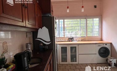 CHALET 4 AMB C/COCHERA- QUINCHO Y JARDIN. QUILMES OESTE