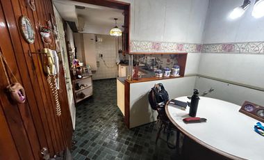 Casa en  Lanus - venta