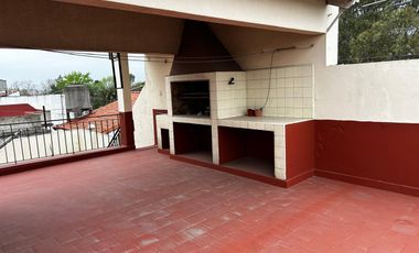 Casa en  Lanus - venta