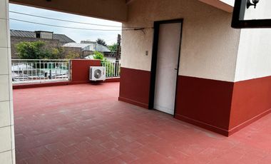 Casa en  Lanus - venta