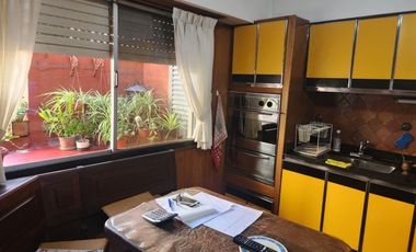 Casa en  Lanus - venta