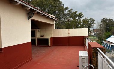 Casa en  Lanus - venta