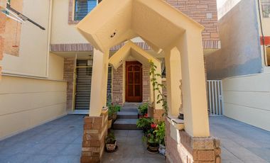 Casa en venta en Valle Dorado