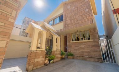 Casa en venta en Valle Dorado