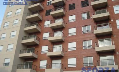 Departamento 4 ambientes con balcón y cochera San Miguel Apto Credito