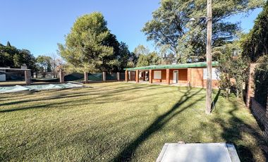 Venta Casa dos dormitorios. Coronel Dominguez.