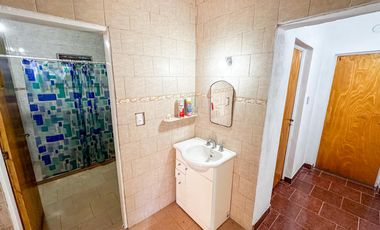 Venta Casa dos dormitorios. Coronel Dominguez.