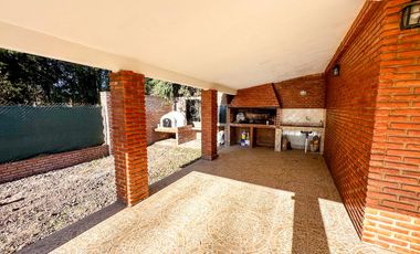 Venta Casa dos dormitorios. Coronel Dominguez.