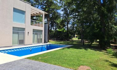 Casa en Abril Club De Campo