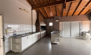 Departamento en Haedo 3 ambientes con cochera