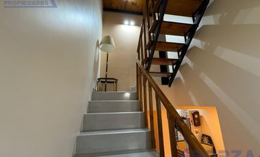 Venta triplex en Barrio cerrado