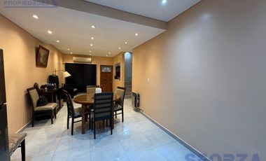 Venta triplex en Barrio cerrado