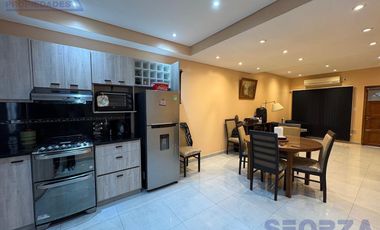 Venta triplex en Barrio cerrado