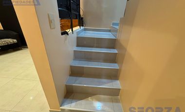 Venta triplex en Barrio cerrado