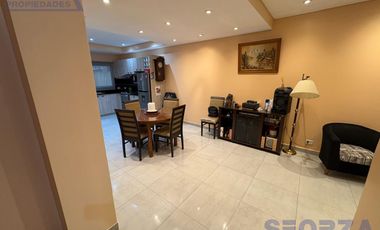 Venta triplex en Barrio cerrado