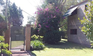 Casa en Venta en 419/Dg 421 Villa Elisa - Alberto Dacal Propiedades