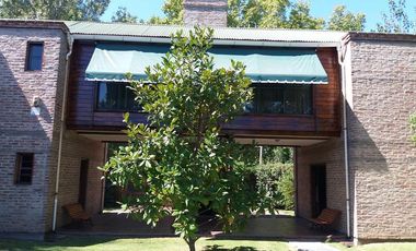 Casa en Venta en 419/Dg 421 Villa Elisa - Alberto Dacal Propiedades