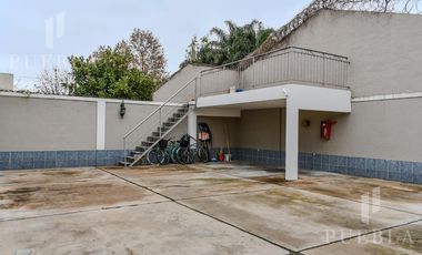 EXCELENTE DEPARTAMENTO DE 3 AMBIENTES CON COCHERA A METROS DEL CENTRO DE LOMAS DE ZAMORA