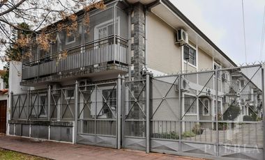 EXCELENTE DEPARTAMENTO DE 3 AMBIENTES CON COCHERA A METROS DEL CENTRO DE LOMAS DE ZAMORA