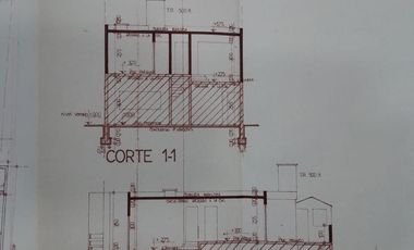 Venta Casa en 2 Plantas con Local     Garaje   Terraza – Quilmes