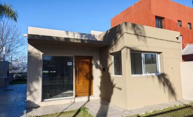 Venta casa 2 dormitorios Funes
