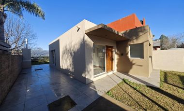 Venta casa 2 dormitorios Funes