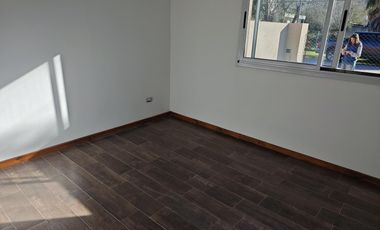 Venta casa 2 dormitorios Funes